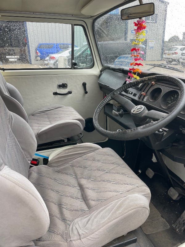 1978 late bay vintage VW campervan - all ready to hit the road, not a project!